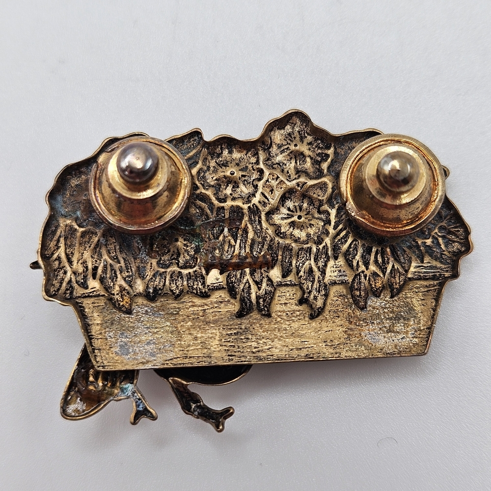 VINTAGE Bronze Tone Rhinestone Accent Bumblebee Bee Flower Box Brooch Pin - Picture 4 of 5